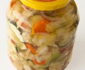 Salades de légumes maison pour l'hiver: recettes de cuisine